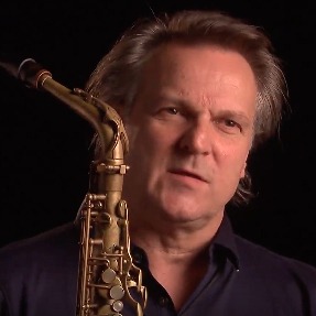 Rolf Delfos in de serie: Jazzhelden